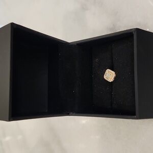 Mens gold diamond earing